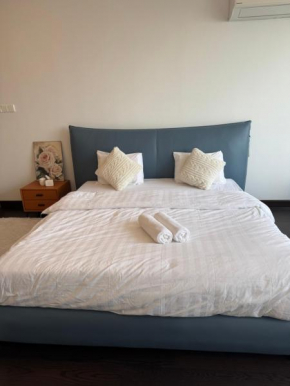 Simple Suites